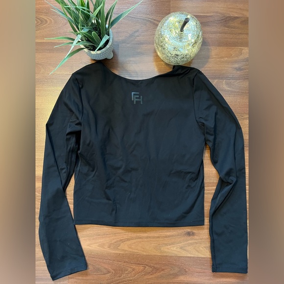 First Health athletic apparel. Enhance Crop Top, brand New Never Used. - Picture 2 of 9